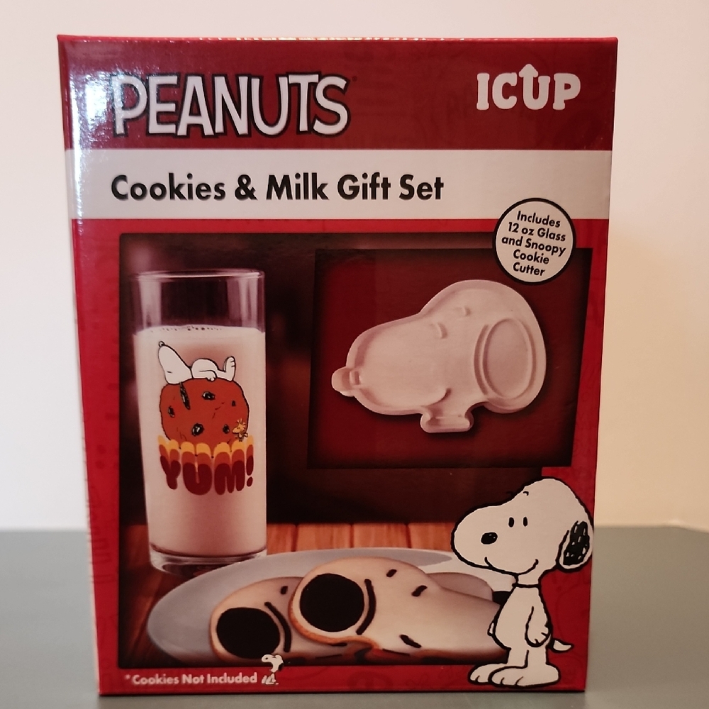 PEANUTS Cookies & Milk Gift Set